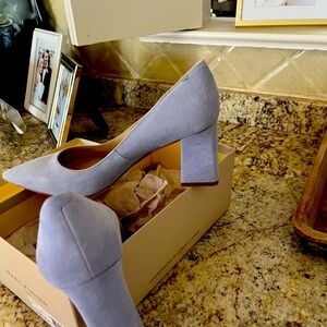 Marc Fisher Blue suede Pumps size 7m